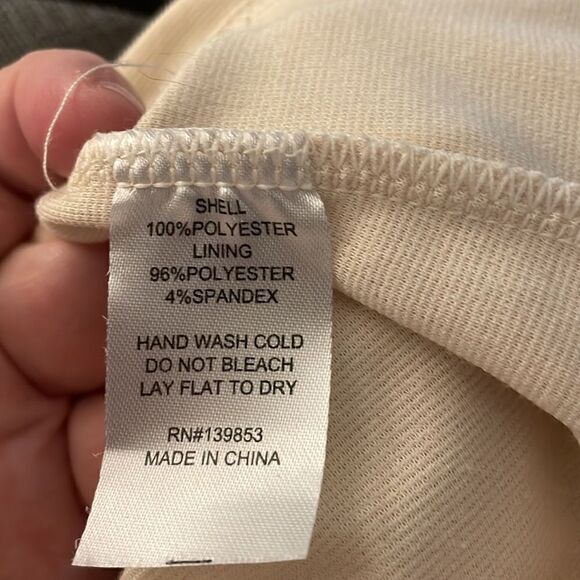 Ivory and cream lace dress size medium - Picture 6 of 7